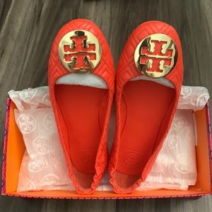 NWT TORY BURCH Minnie, Quilted Travel Ballet in Bright Samba/Gold (sz 6.5)!
